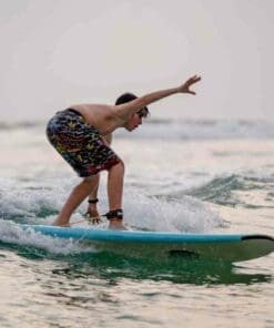 cerritos beach surfing lesson